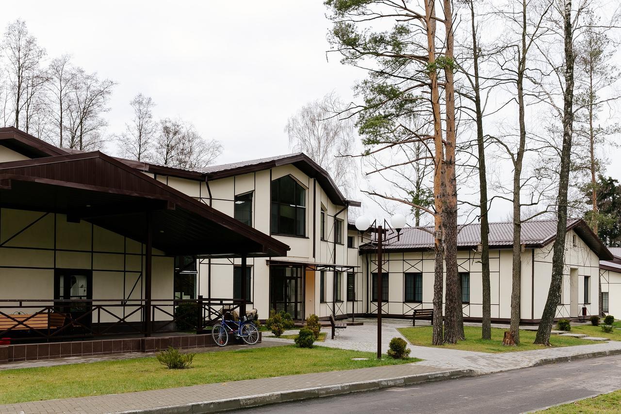 Baza Otdykha Chaika Hotel Zhodzina Buitenkant foto